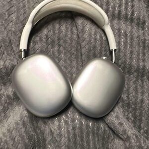 Brand new never use. Just trying to get rid of